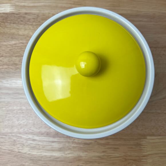 Peanuts Snoopy Easter Ceramic Canister with Lid - NWT - Picture 4 of 7